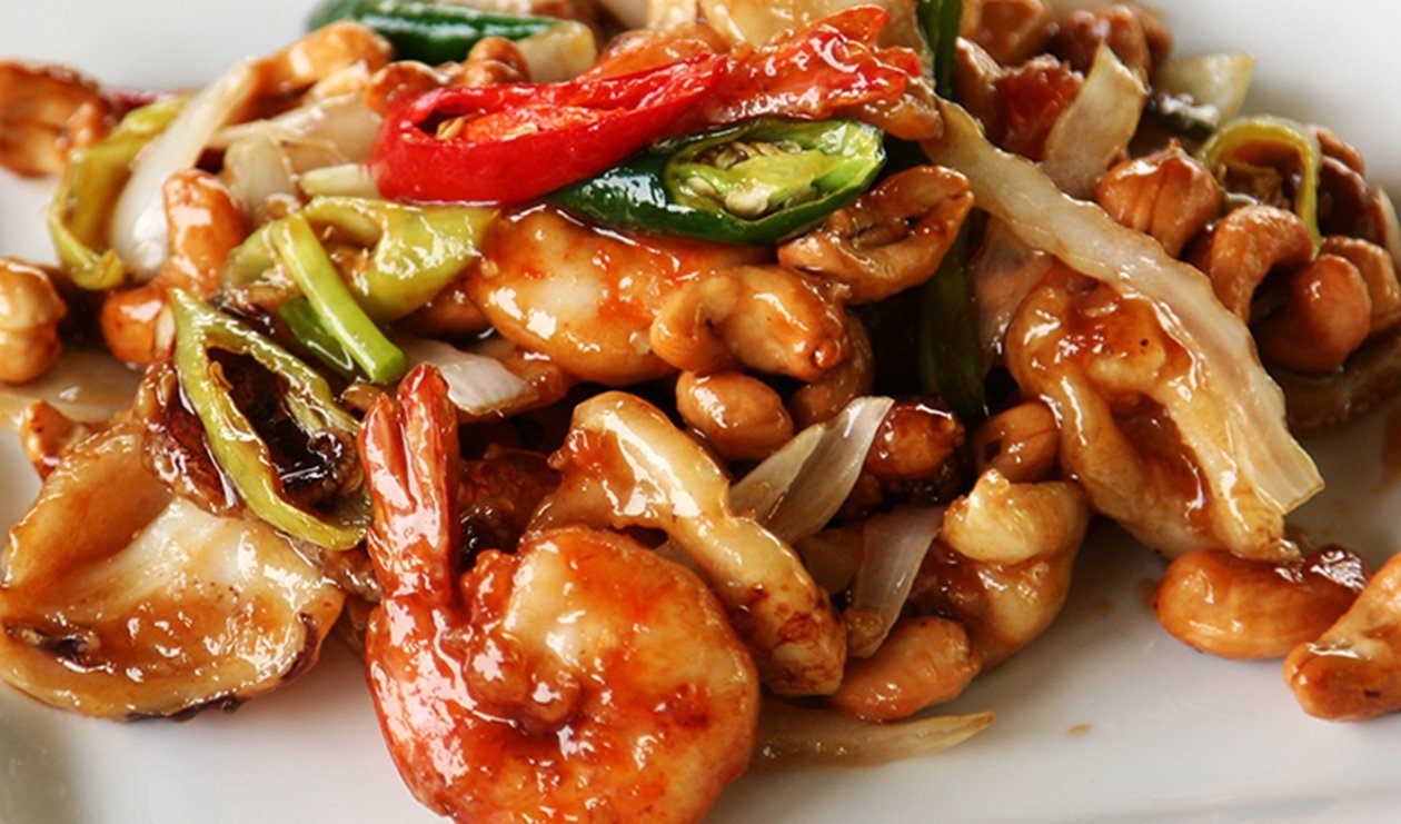 Traditional Chinese Prawns and Cashew Dish